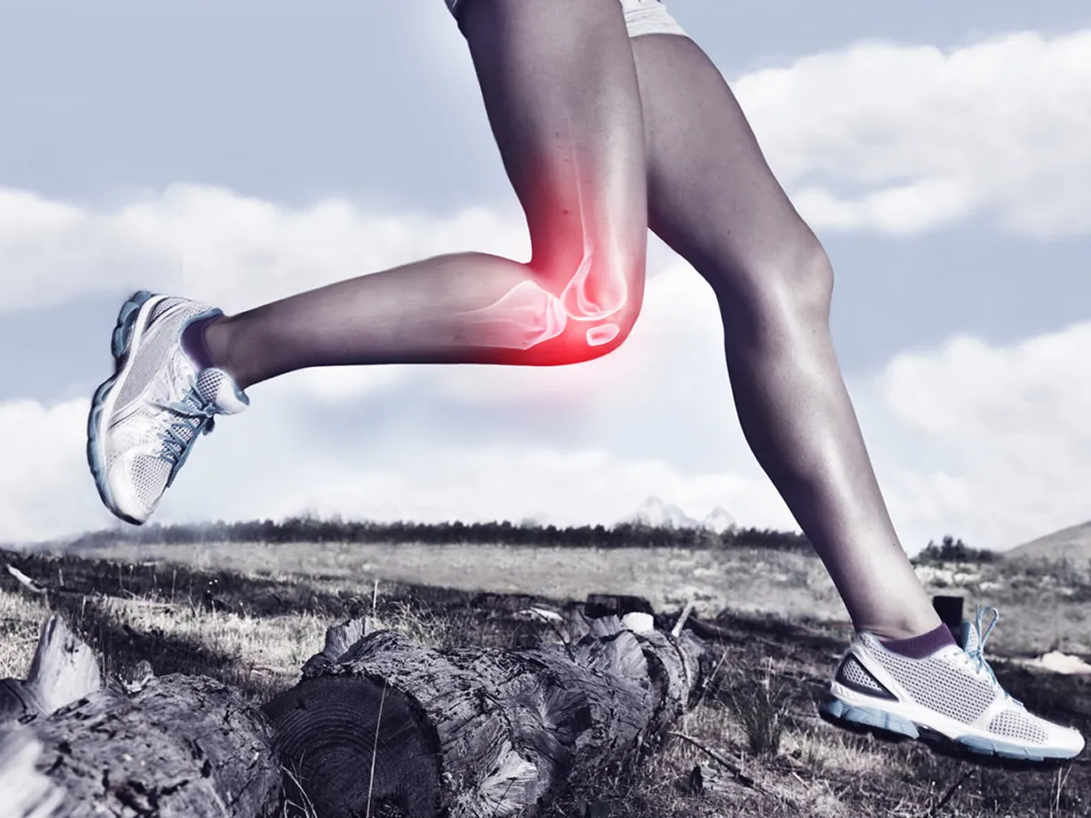 Runner with highlighted knee pain, representing regenerative orthopedic treatment